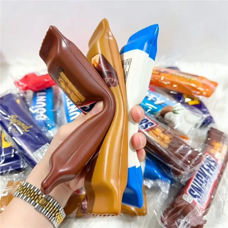 Realistic Chocolate Snack Squi - Chocolate Snack recension och pris